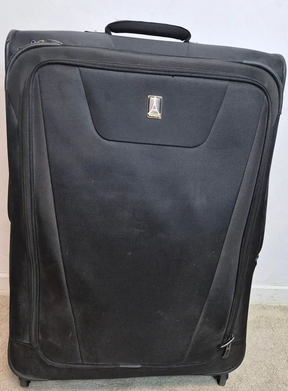 Travelpro spinner luggage